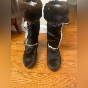 Vintage La Mondiale  Black Goat Fur Winter Boots, EU39